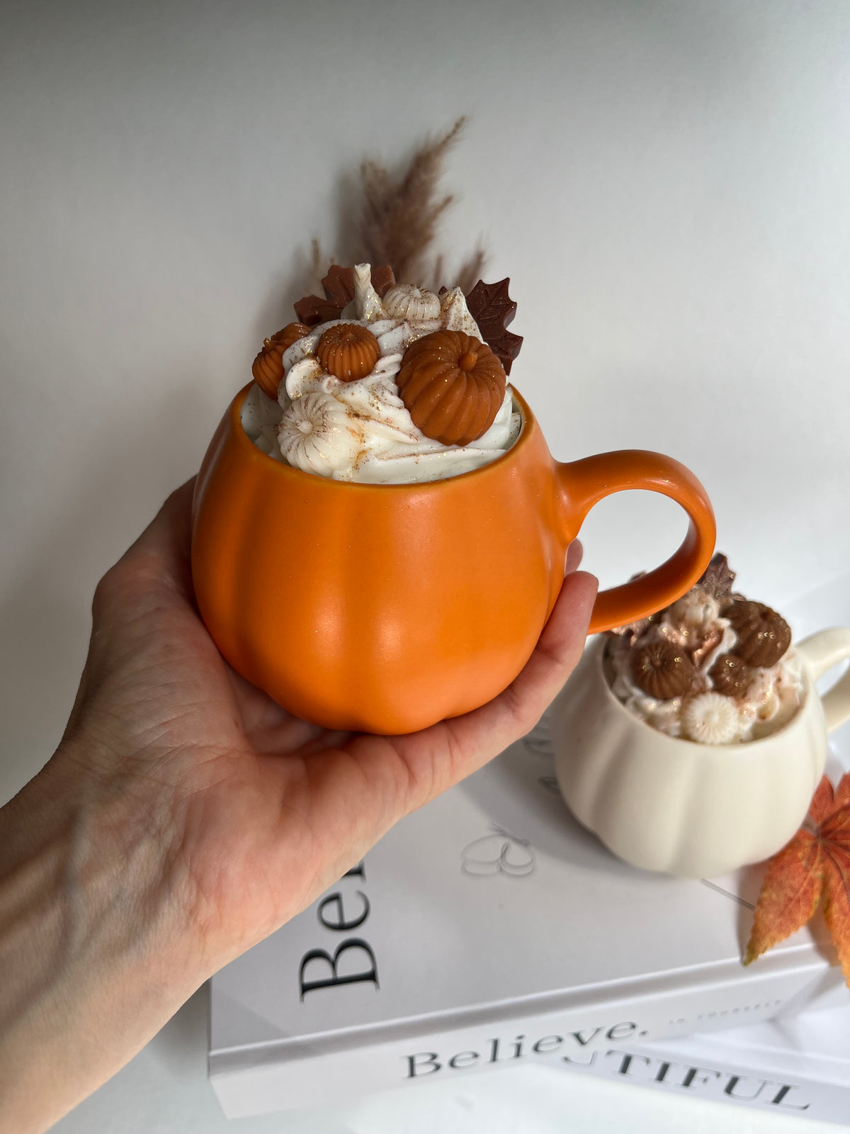 Duftkerze „Pumpkin Spice Cup“ - handgegossen