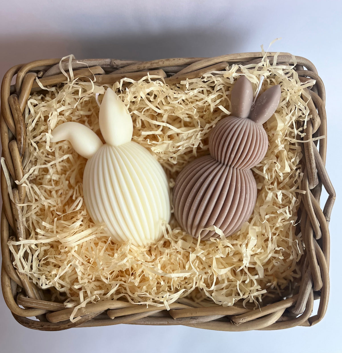 Große skandinavische Osterkerze/2 Varianten -handgegossen mit Sojawachs
