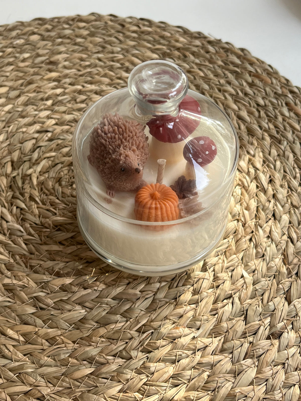 Little Hedgehog - handgegossen aus Sojawachs