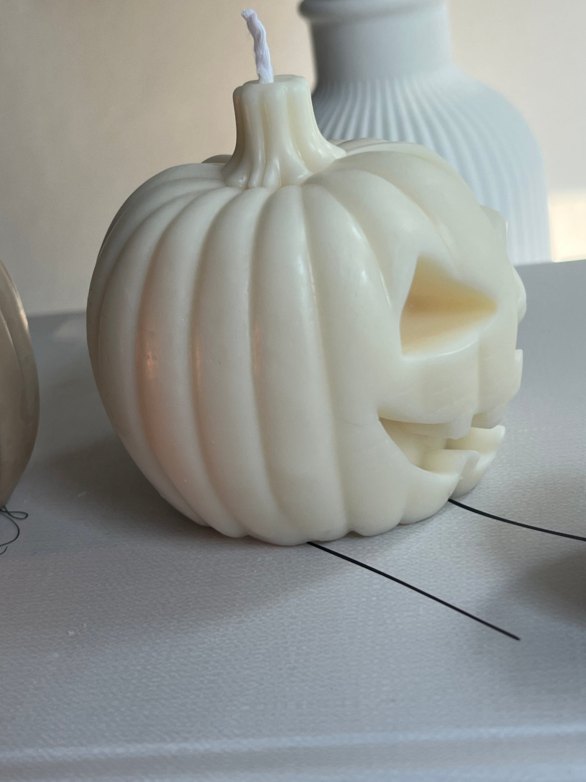 Dekokerze „Skull Pumpkin“ - aus Rapswachs