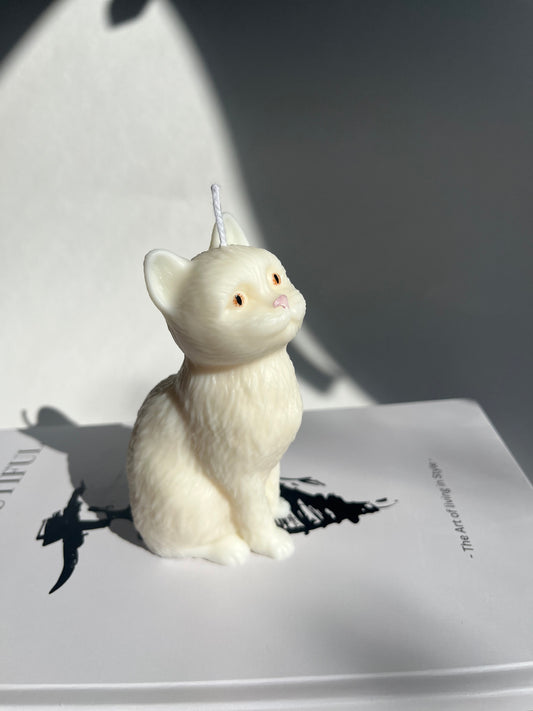 Little Cat – handgefertigte Kerze aus Rapswachs