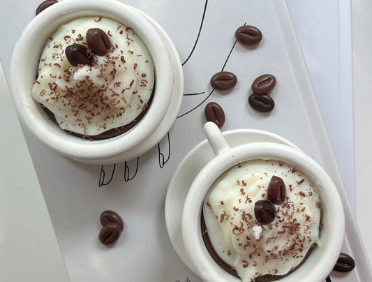 Handgegossene Duftkerze „Kaffeezeit“