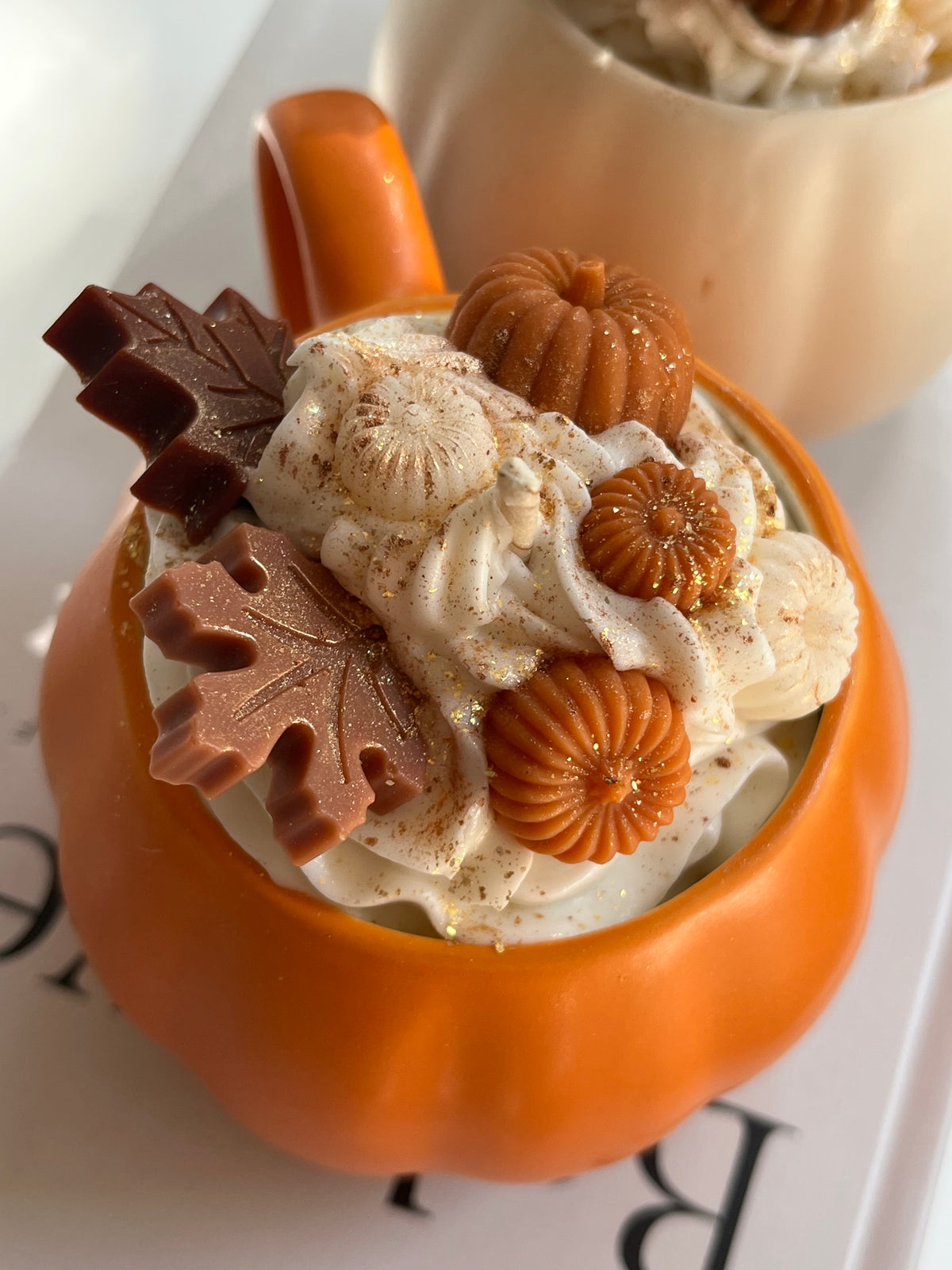 Duftkerze „Pumpkin Spice Cup“ - handgegossen