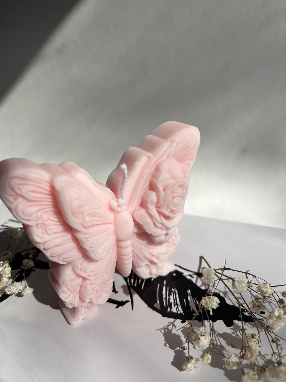 Lovely Butterfly – handgefertigte Schmetterlingskerze aus Rapswachs