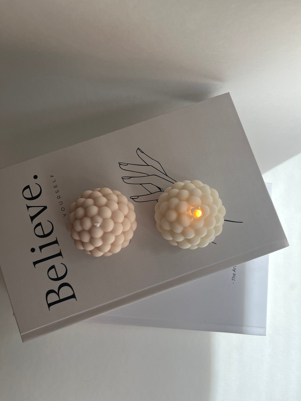 Bubble Kugel|handgegossen aus Rapswachs
