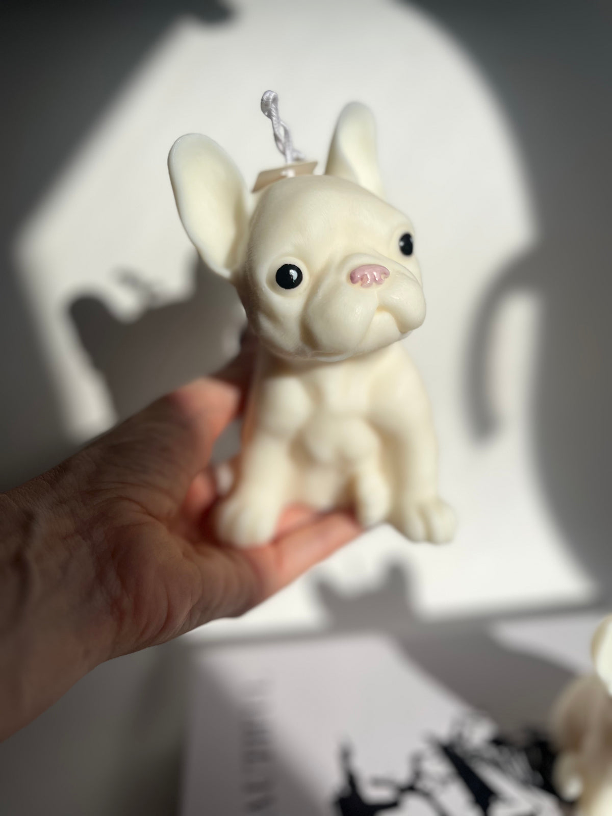 Little Frenchie – handgefertigte Kerze aus Rapswachs | auch personalisiert