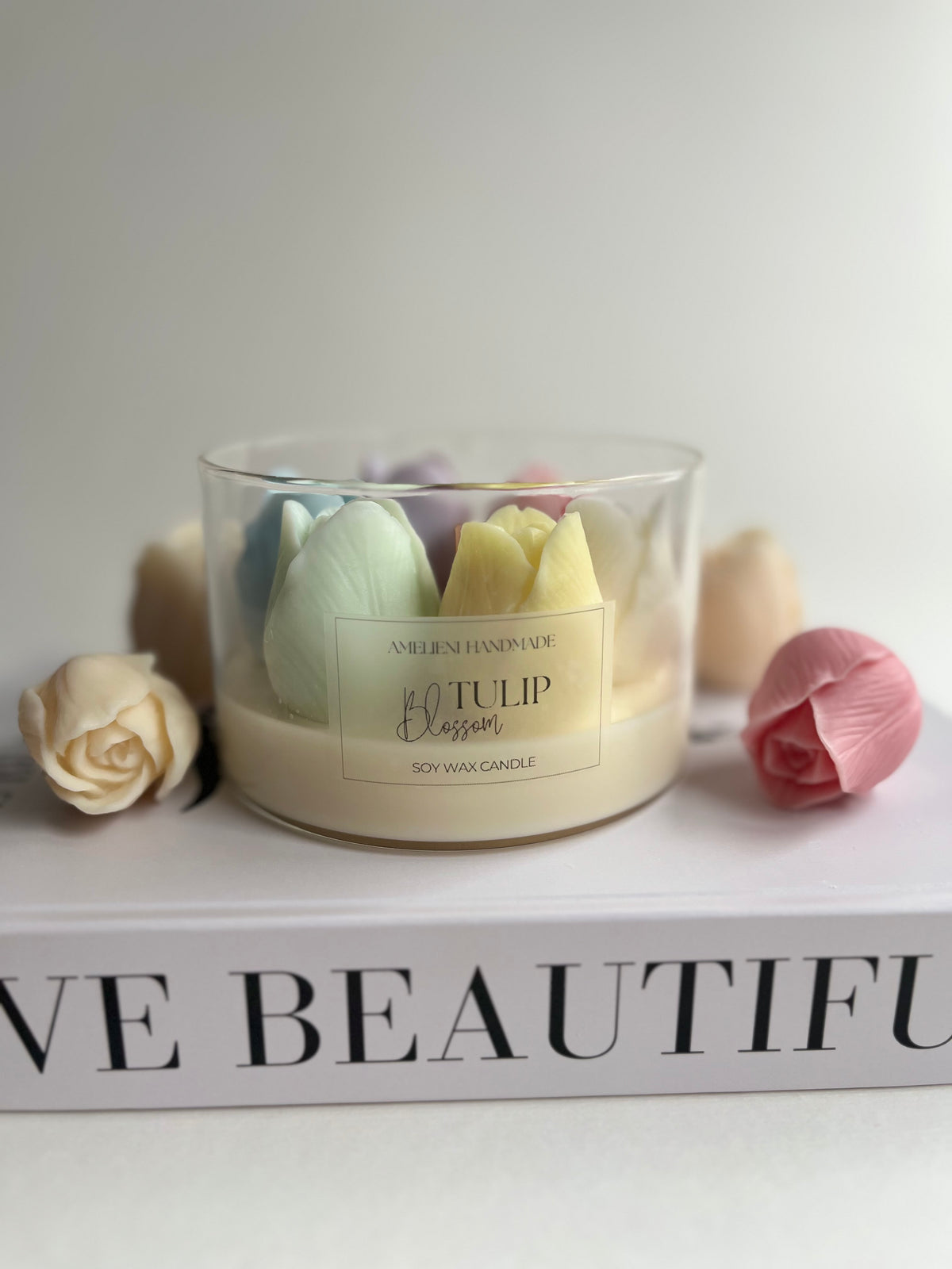 Kerzenglas „TULIP BLOOM“-Hand gegossen mit Sojawachs ￼