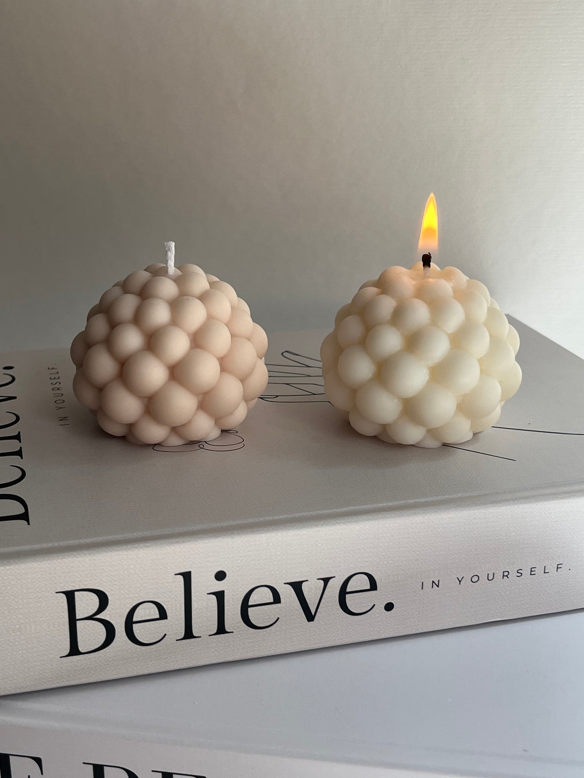Bubble Kugel|handgegossen aus Rapswachs