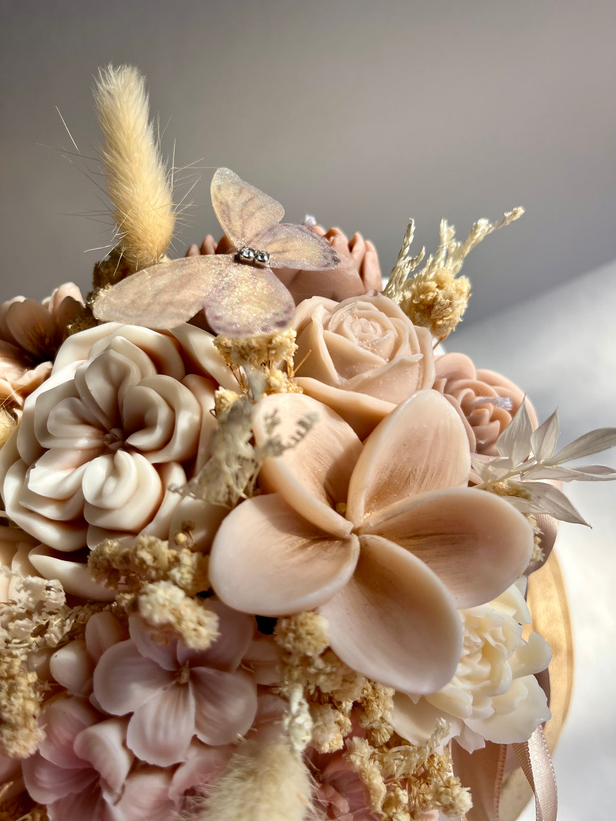 Cashmere Bloom Bouquet - handgegossen mit Rapswachs