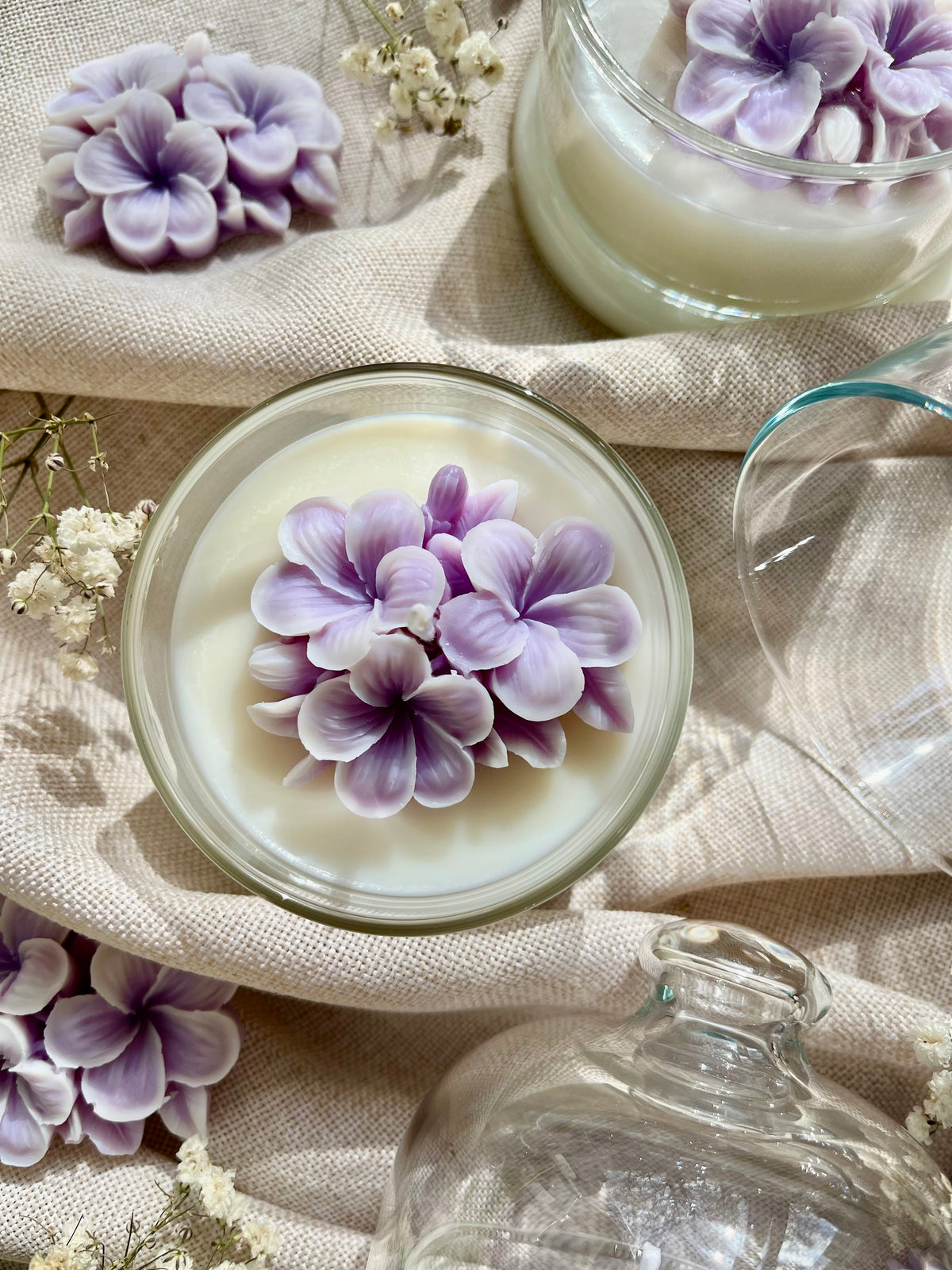 Lilac Bloom – Kerzenglas mit Glasglocke