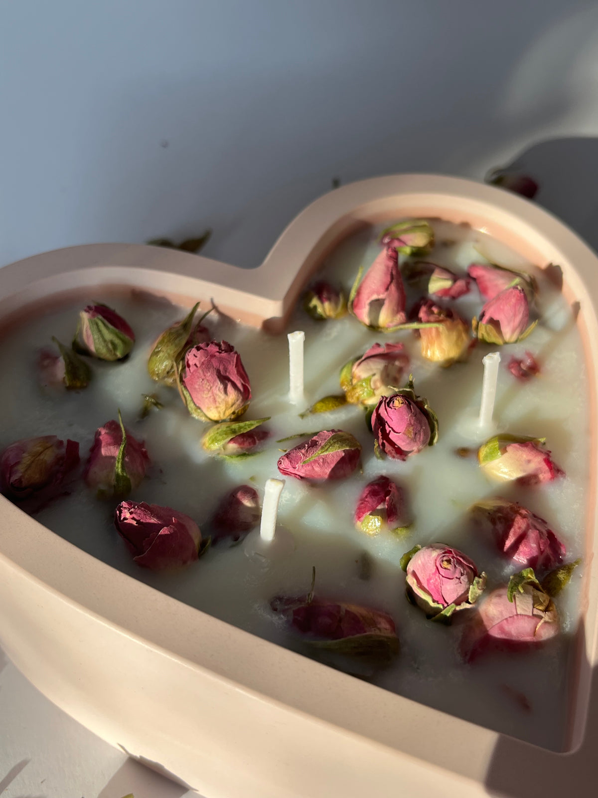 Herzkerze Rosen-handgegossen
