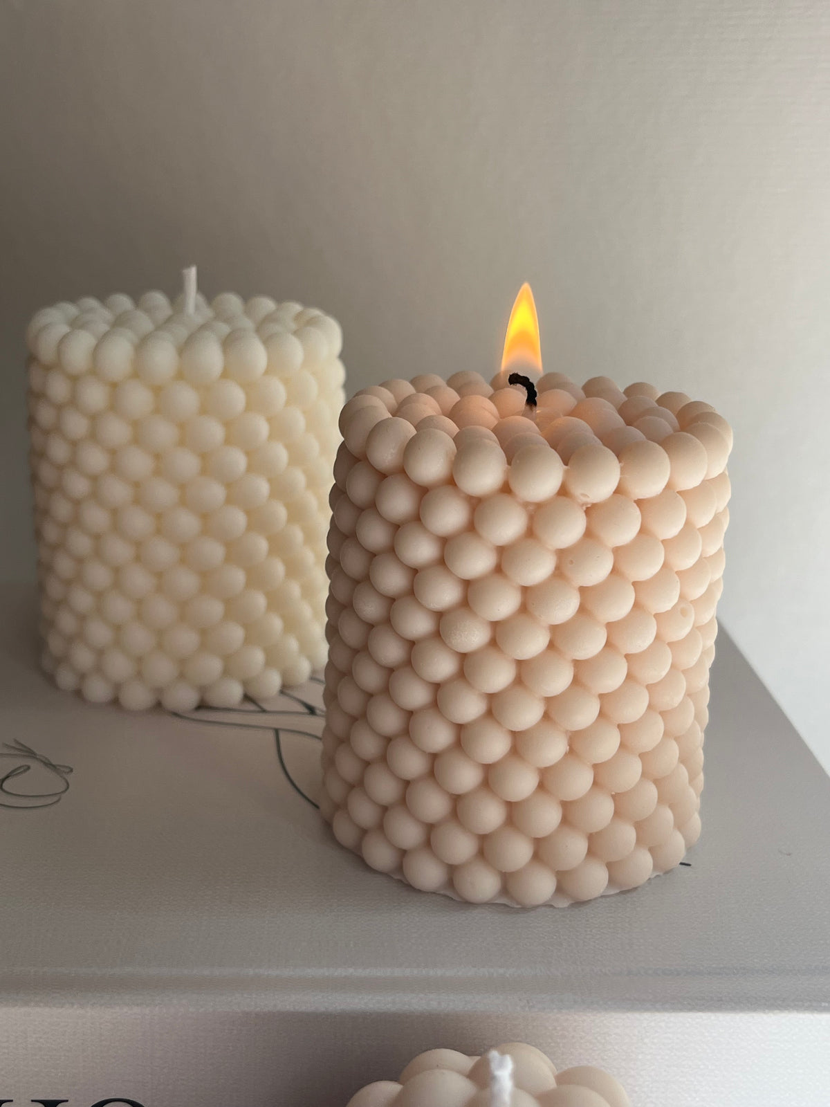 Bubble Stumpenkerze|handgegossen aus Rapswachs