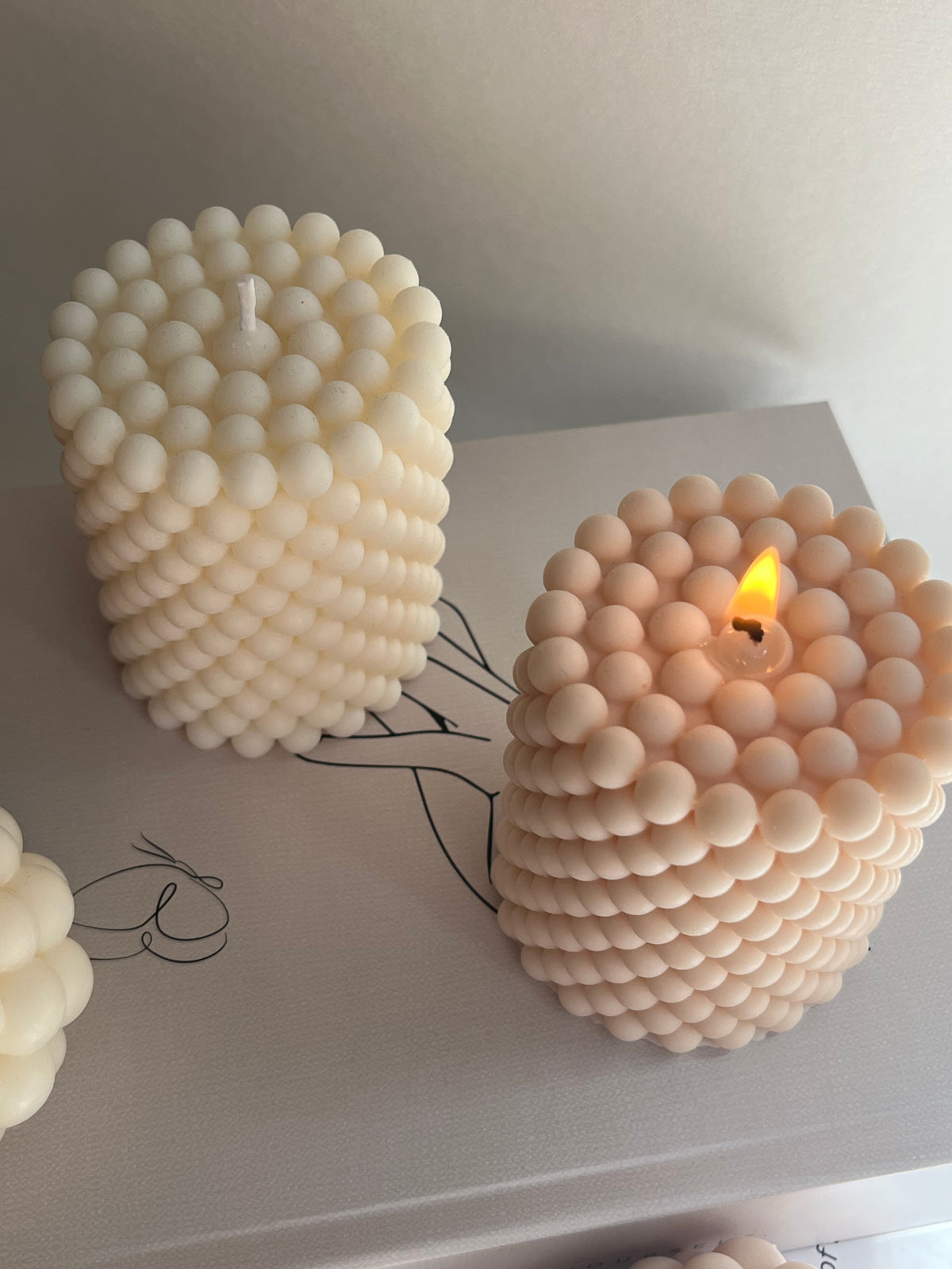 Bubble Stumpenkerze|handgegossen aus Rapswachs