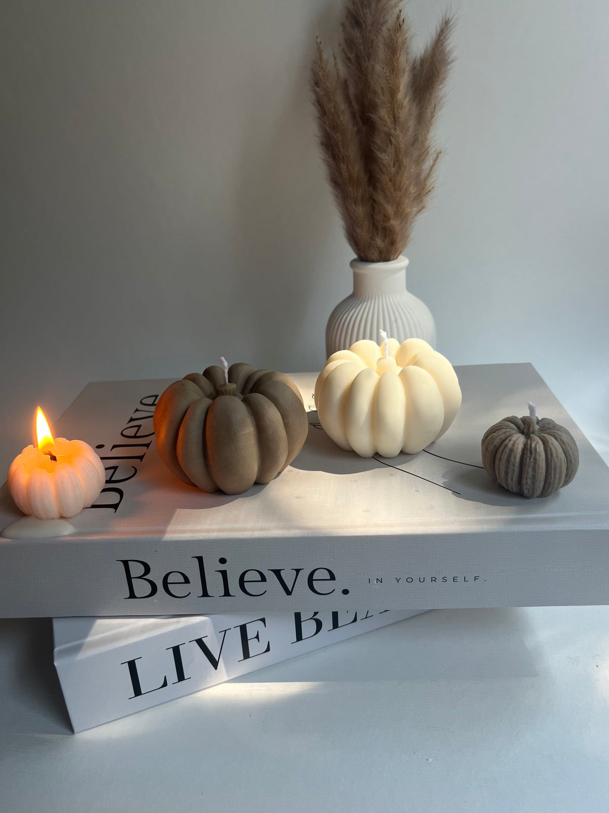 Dekokerze „PUMPKIN“ - aus Rapswachs