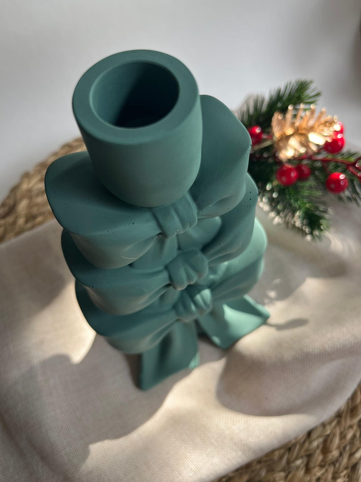 Bow Love | Kerzenhalter - handgegossen