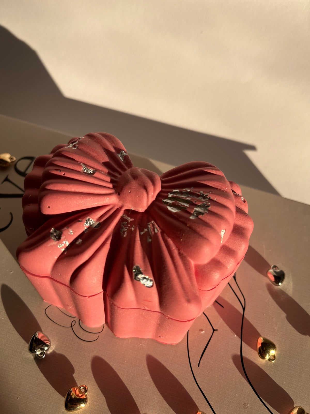 Schmuckschale „Rosé Bow“ – mit dekorativem Schleifen-Deckel