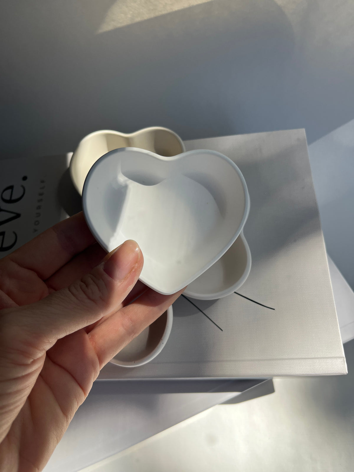 Herzschale „AMORE“ - handgegossen