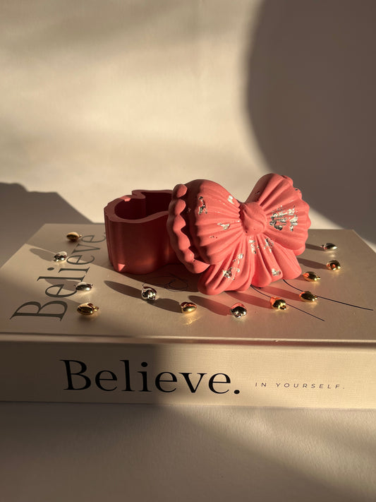 Schmuckschale „Rosé Bow“ – mit dekorativem Schleifen-Deckel