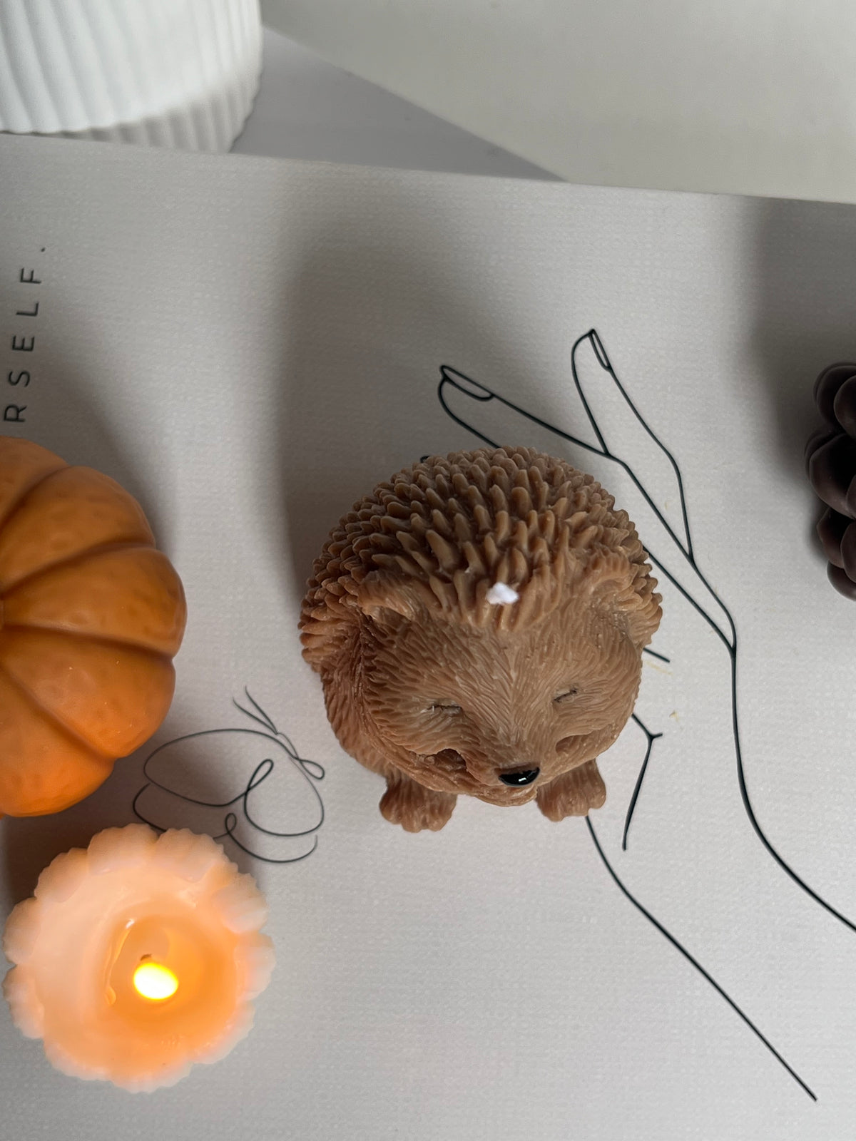 Dekokerze „kleiner Igel“ - aus Rapswachs