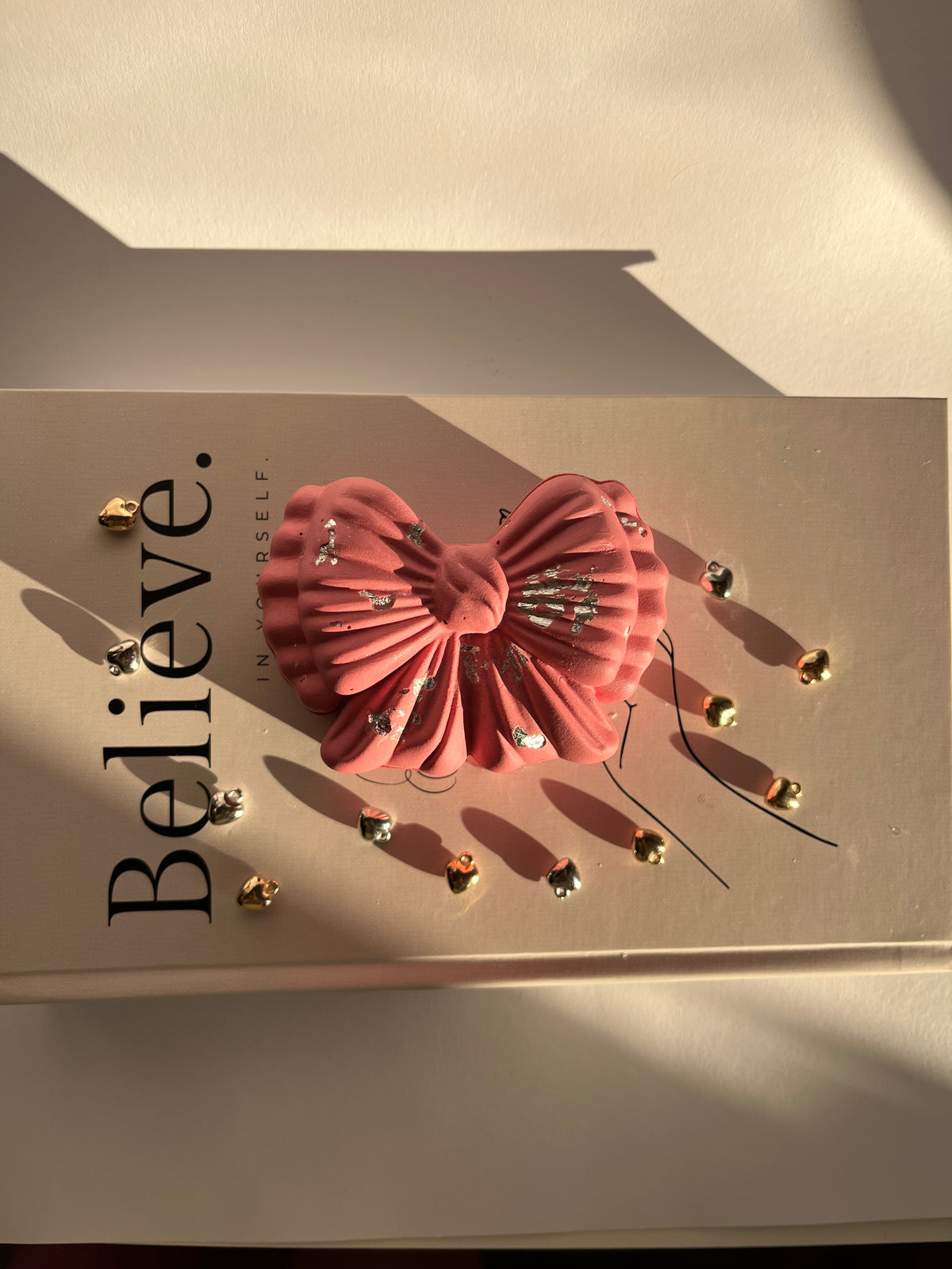 Schmuckschale „Rosé Bow“ – mit dekorativem Schleifen-Deckel
